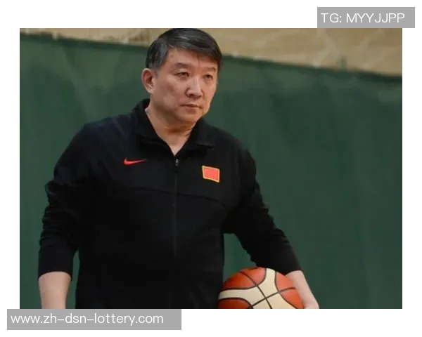 中国女篮主教练宫鲁鸣强调亚洲杯需全力以赴逐场拼搏的决心与信念